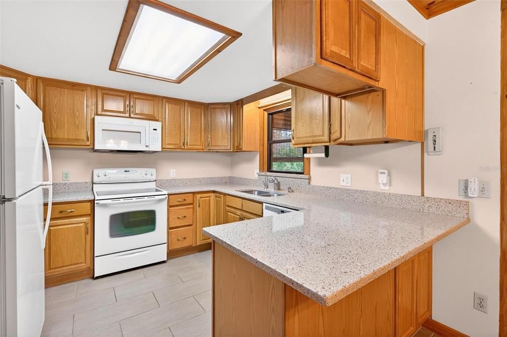 For Sale: $515,000 (3 beds, 2 baths, 2116 Square Feet)