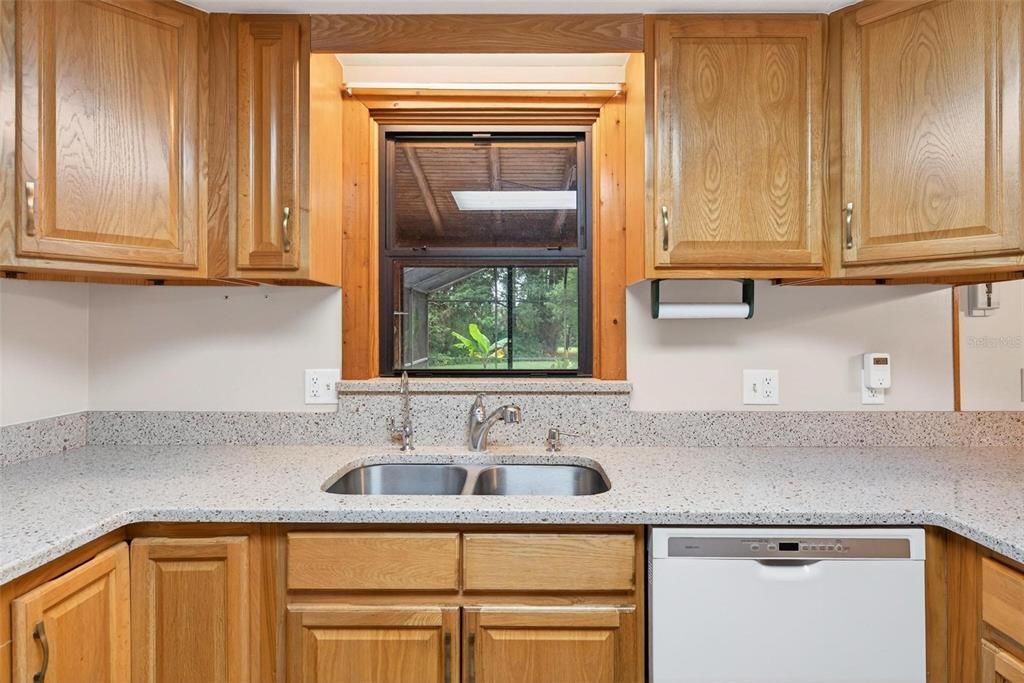 For Sale: $515,000 (3 beds, 2 baths, 2116 Square Feet)