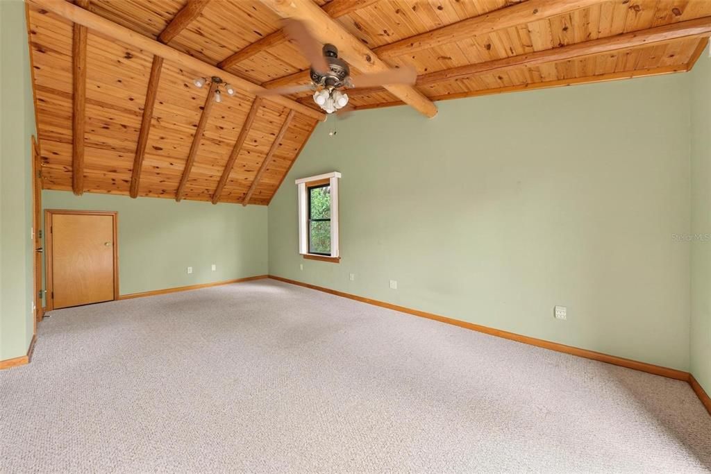 For Sale: $515,000 (3 beds, 2 baths, 2116 Square Feet)