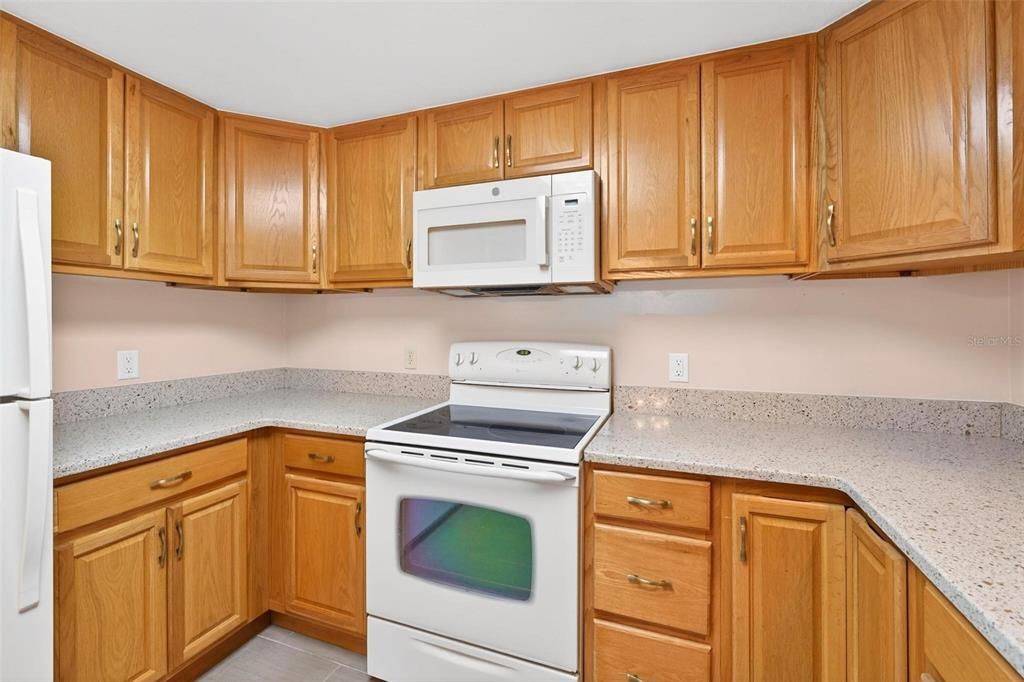 For Sale: $515,000 (3 beds, 2 baths, 2116 Square Feet)