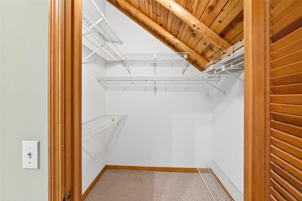 For Sale: $515,000 (3 beds, 2 baths, 2116 Square Feet)