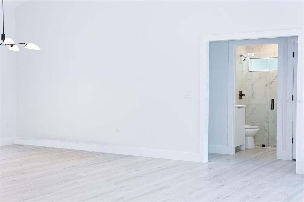 待售: $430,000 (3 贝兹, 2 浴室, 1828 平方英尺)