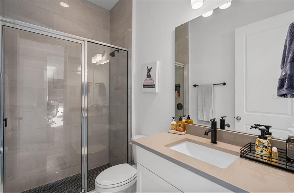 En Renta: $6,999 (4 camas, 3 baños, 2524 Pies cuadrados)