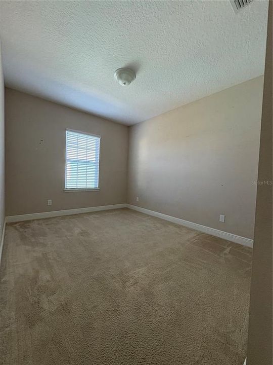 For Rent: $2,650 (3 beds, 2 baths, 1906 Square Feet)