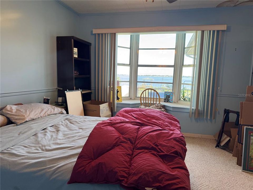 For Sale: $355,000 (3 beds, 2 baths, 1260 Square Feet)