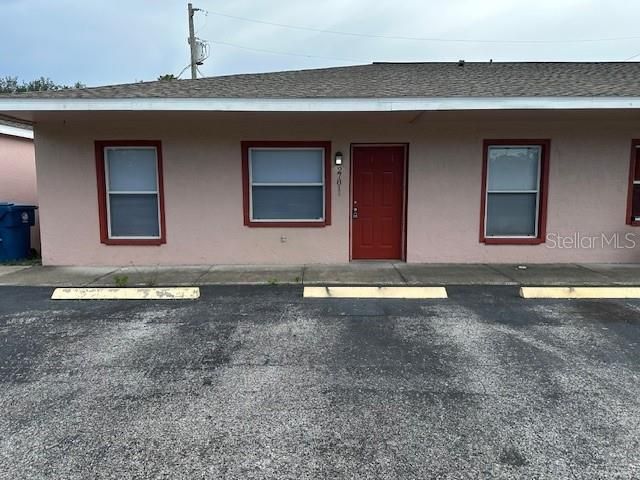 En Renta: $1,350 (2 camas, 1 baños, 1200 Pies cuadrados)