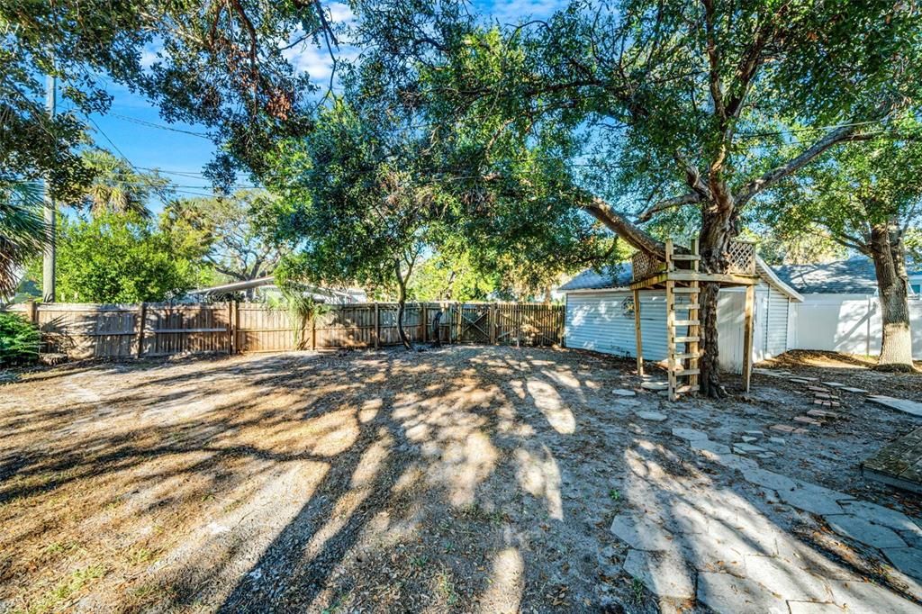 待售: $355,000 (2 贝兹, 1 浴室, 1077 平方英尺)