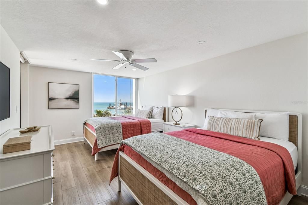 En Venta: $949,900 (2 camas, 2 baños, 1180 Pies cuadrados)