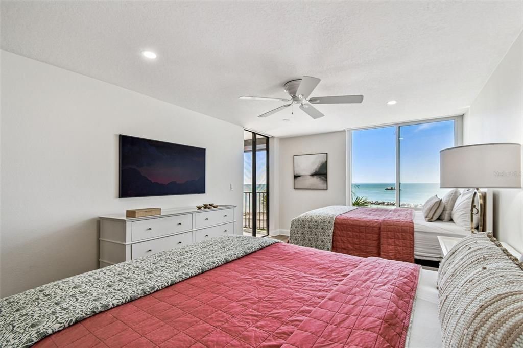 En Venta: $949,900 (2 camas, 2 baños, 1180 Pies cuadrados)