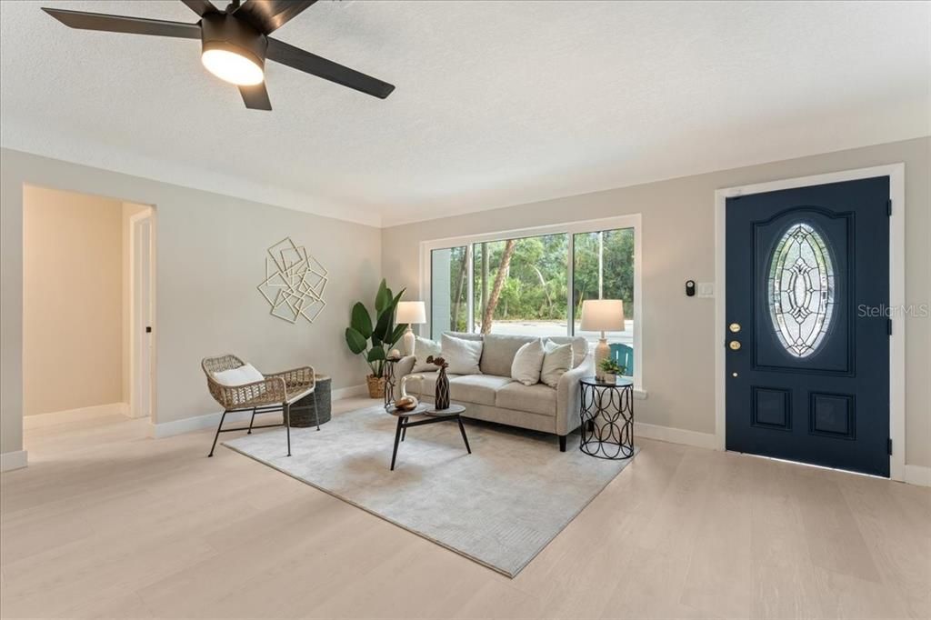 For Sale: $374,900 (3 beds, 1 baths, 1216 Square Feet)