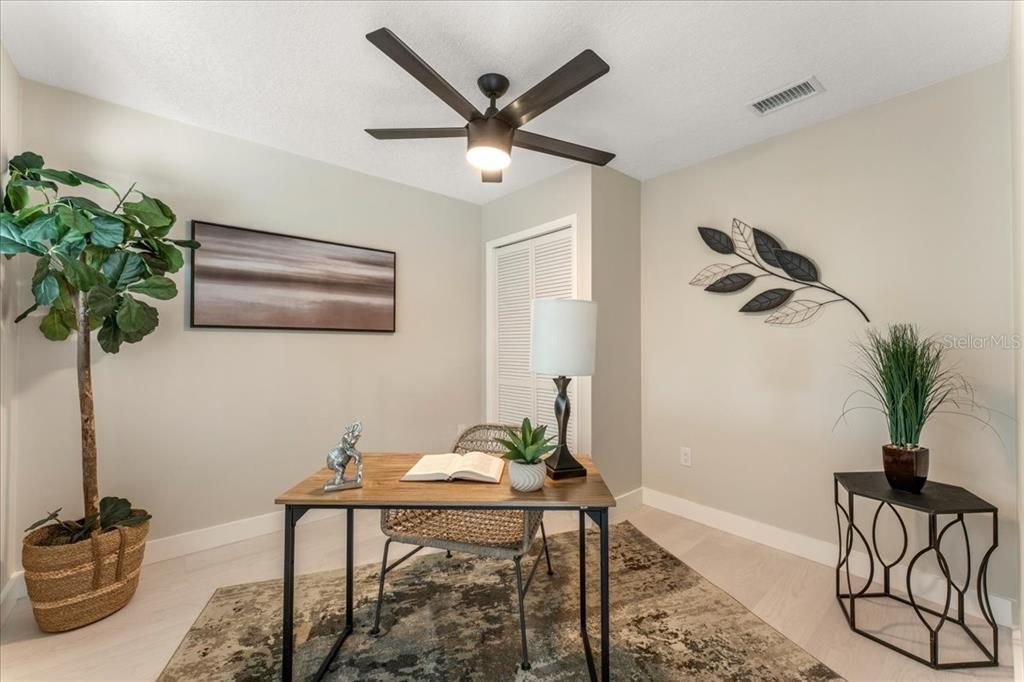 For Sale: $374,900 (3 beds, 1 baths, 1216 Square Feet)