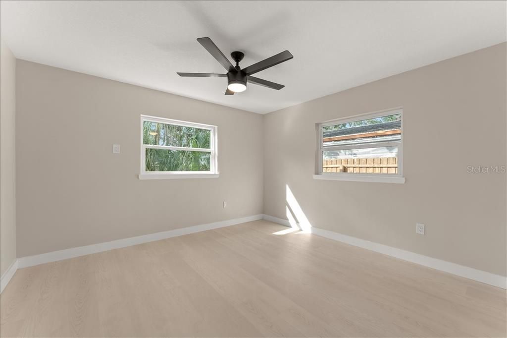 For Sale: $374,900 (3 beds, 1 baths, 1216 Square Feet)