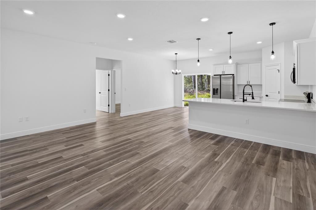 En Renta: $2,100 (3 camas, 2 baños, 1833 Pies cuadrados)