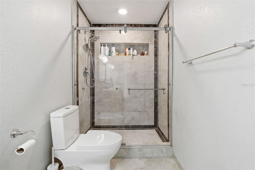 For Sale: $550,000 (4 beds, 2 baths, 1802 Square Feet)