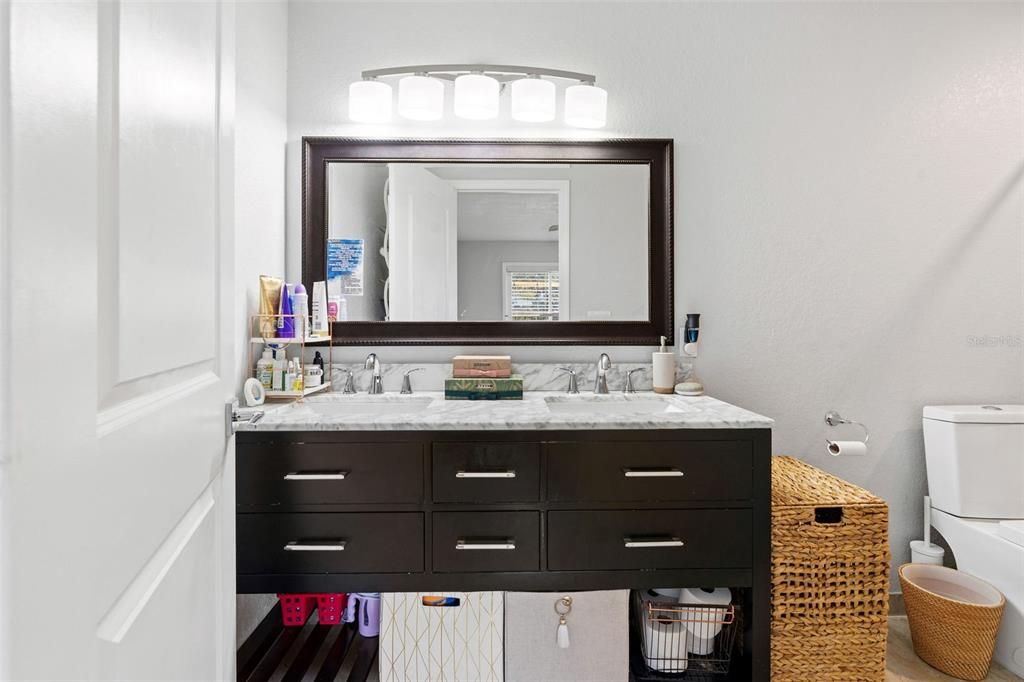 For Sale: $550,000 (4 beds, 2 baths, 1802 Square Feet)