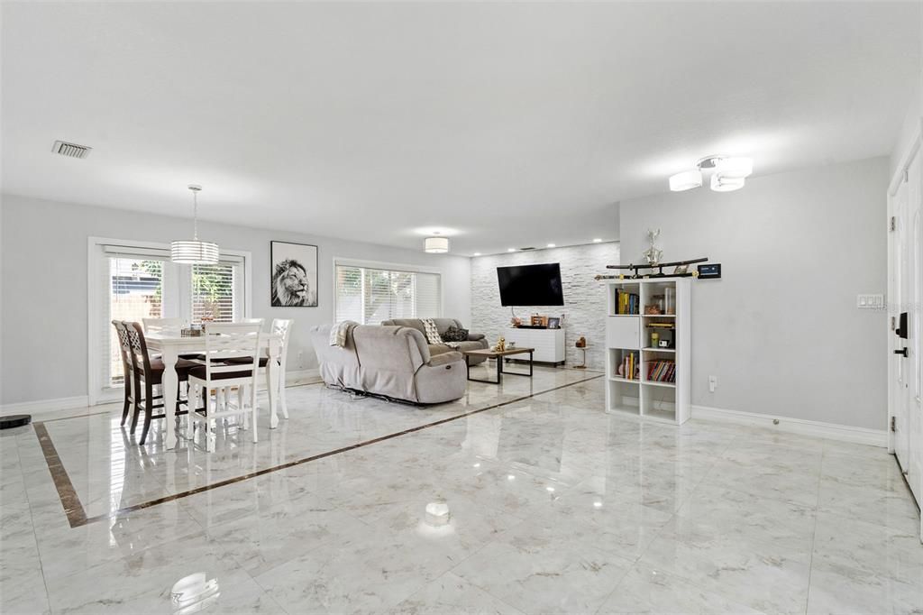 For Sale: $550,000 (4 beds, 2 baths, 1802 Square Feet)