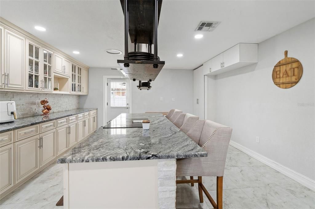 For Sale: $550,000 (4 beds, 2 baths, 1802 Square Feet)