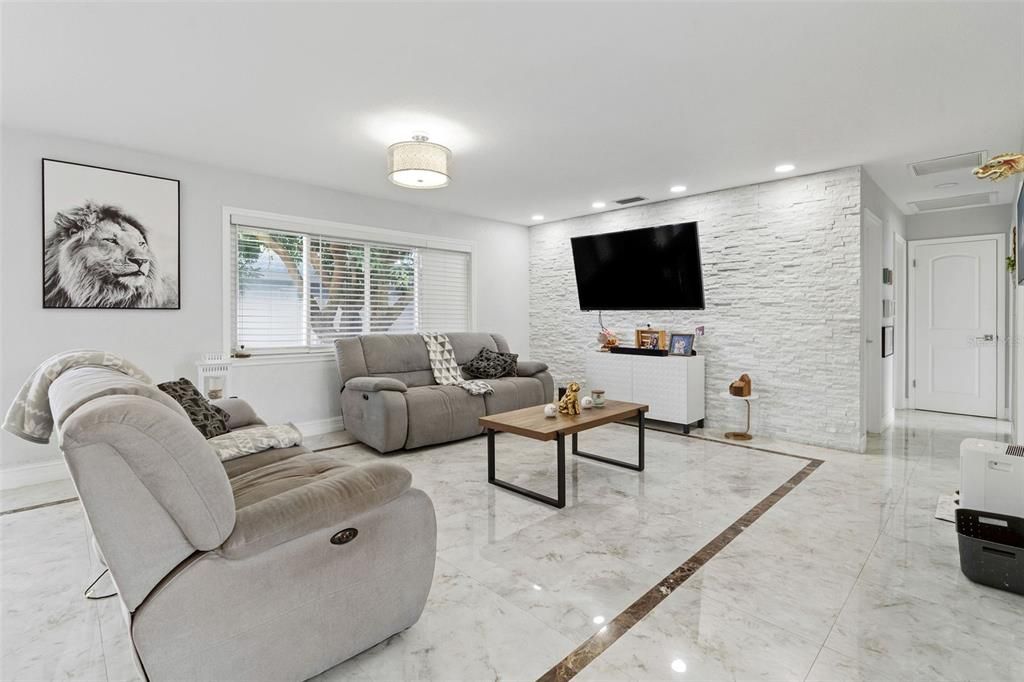 For Sale: $550,000 (4 beds, 2 baths, 1802 Square Feet)