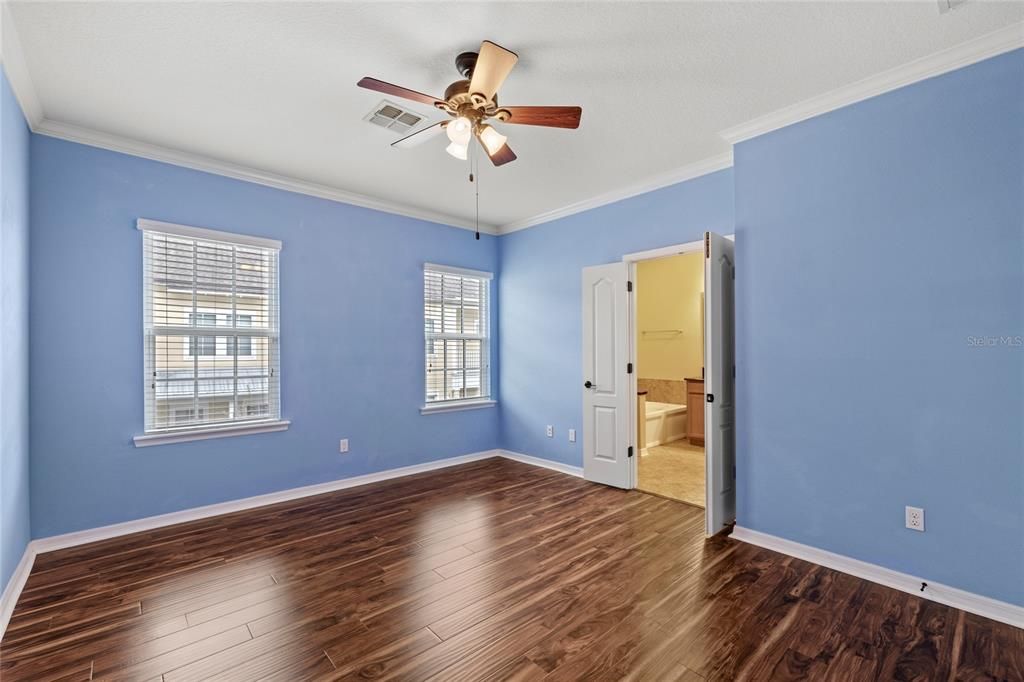 For Sale: $499,000 (2 beds, 2 baths, 1655 Square Feet)