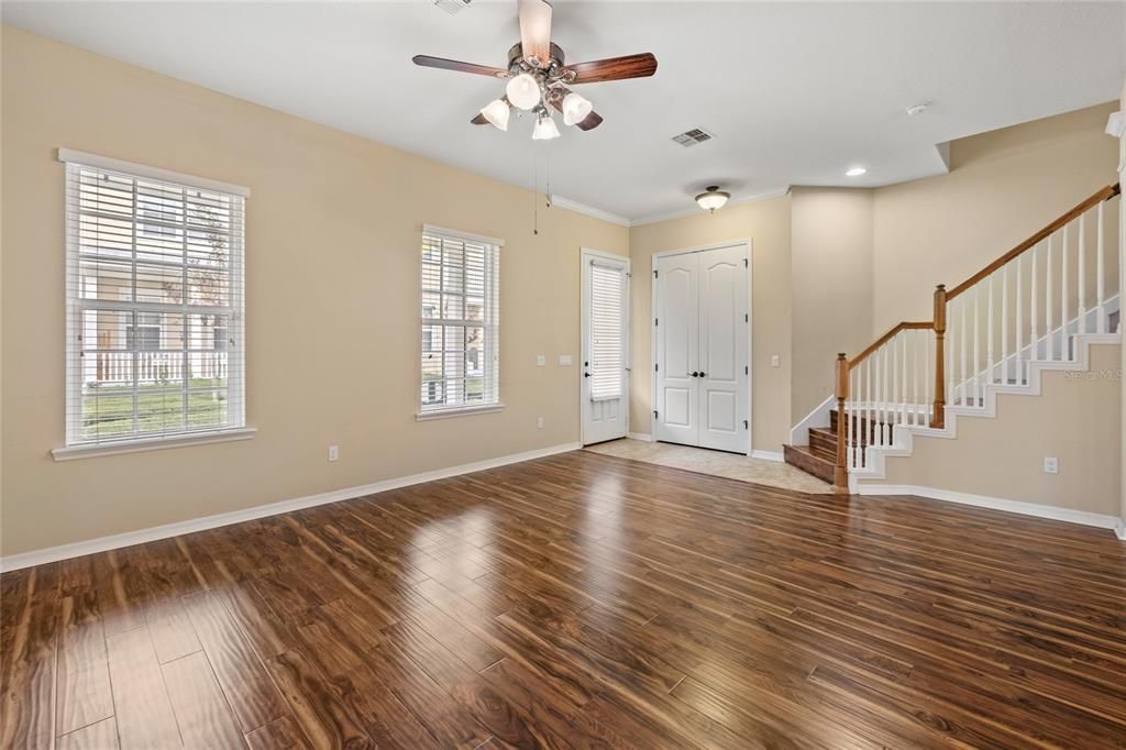 For Sale: $499,000 (2 beds, 2 baths, 1655 Square Feet)