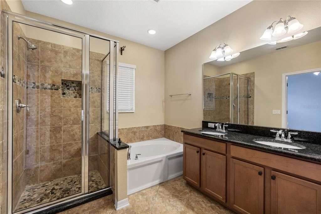 For Sale: $499,000 (2 beds, 2 baths, 1655 Square Feet)