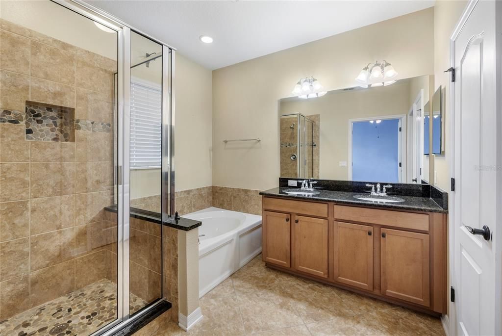 For Sale: $499,000 (2 beds, 2 baths, 1655 Square Feet)