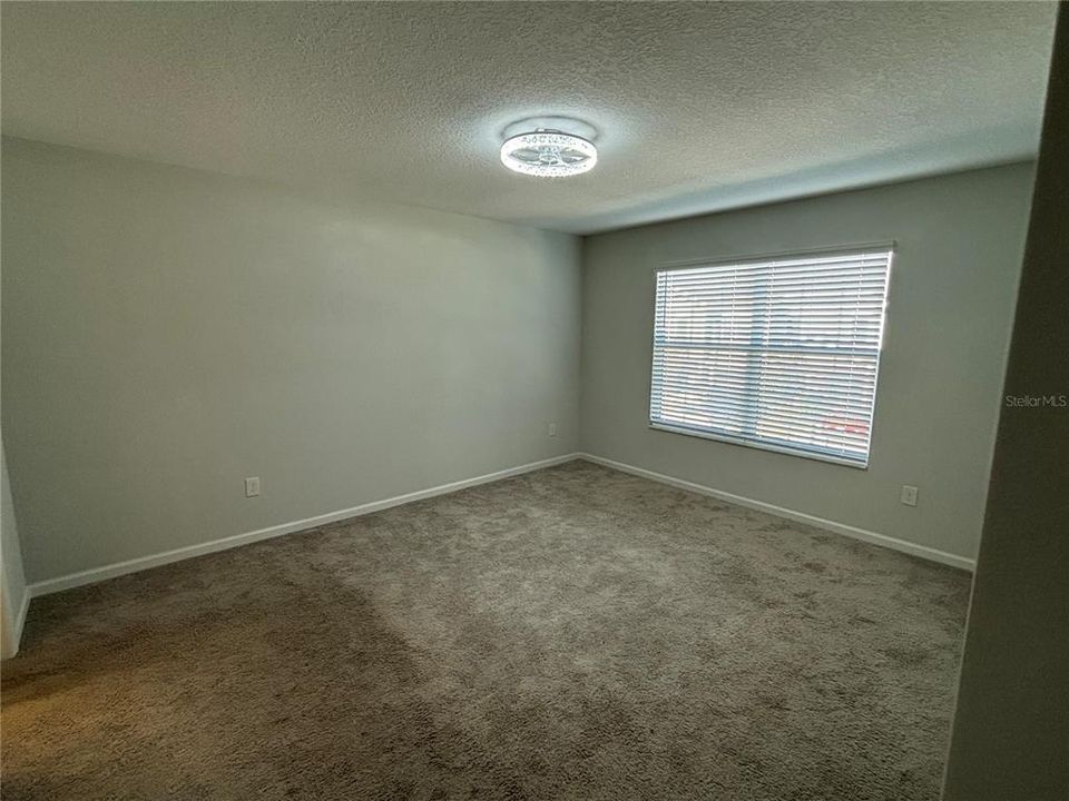 For Rent: $2,300 (3 beds, 2 baths, 1679 Square Feet)