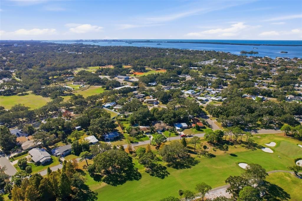 На продажу: $330,000 (2 спален, 1 ванн, 864 Квадратных фут)