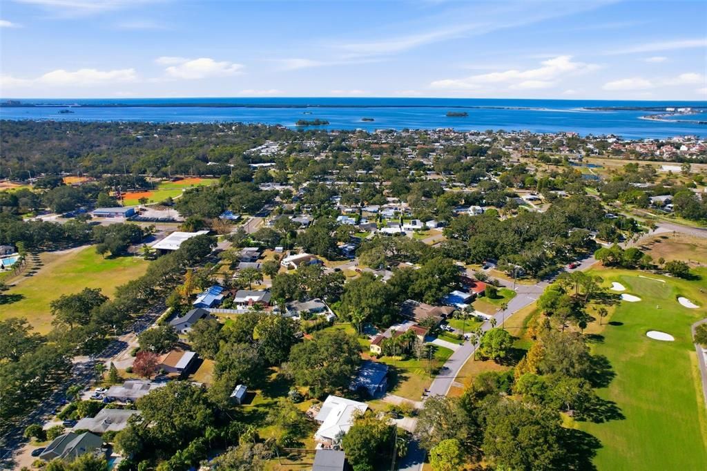 На продажу: $330,000 (2 спален, 1 ванн, 864 Квадратных фут)