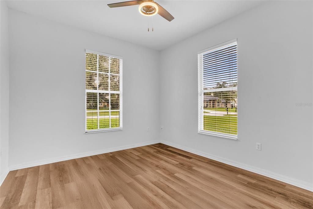 En Venta: $550,000 (4 camas, 2 baños, 2196 Pies cuadrados)