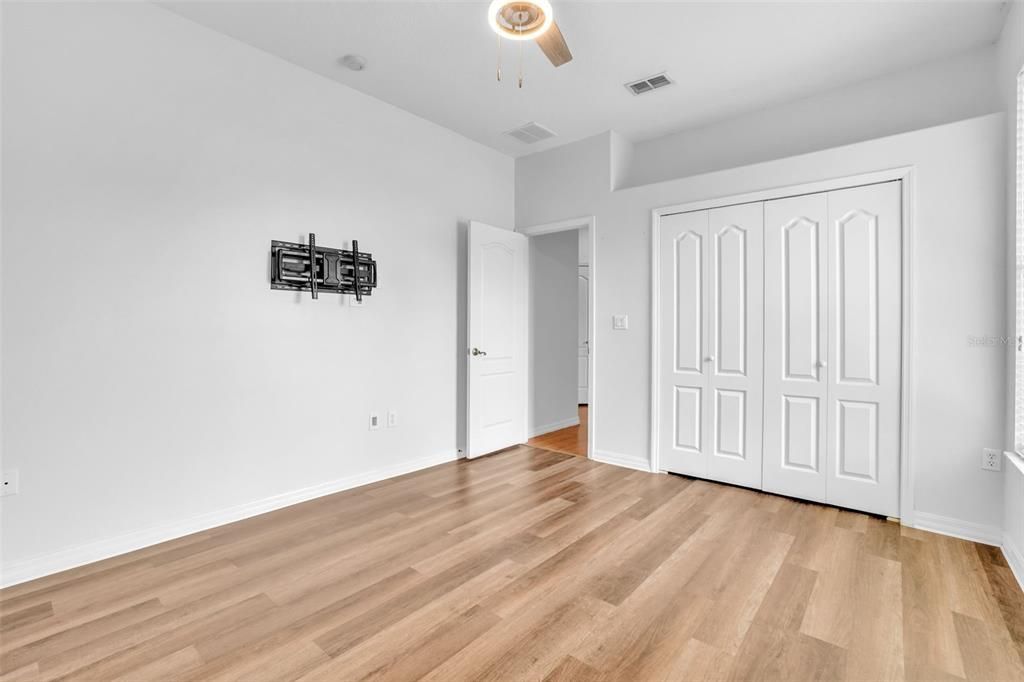 En Venta: $550,000 (4 camas, 2 baños, 2196 Pies cuadrados)