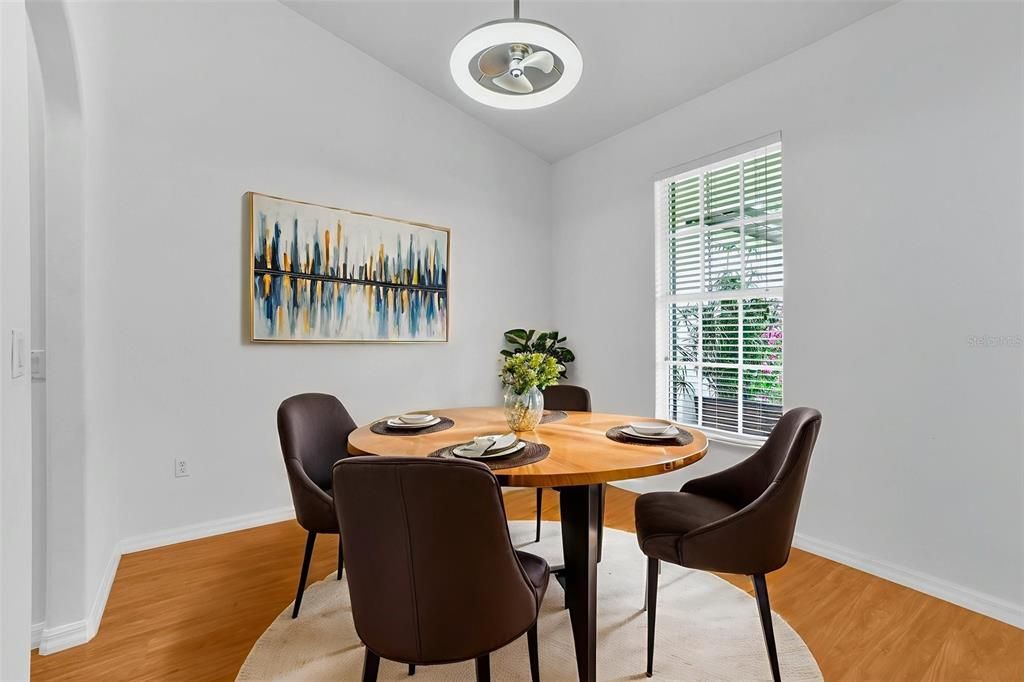 En Venta: $550,000 (4 camas, 2 baños, 2196 Pies cuadrados)