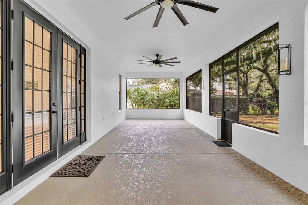 En Venta: $550,000 (4 camas, 2 baños, 2196 Pies cuadrados)