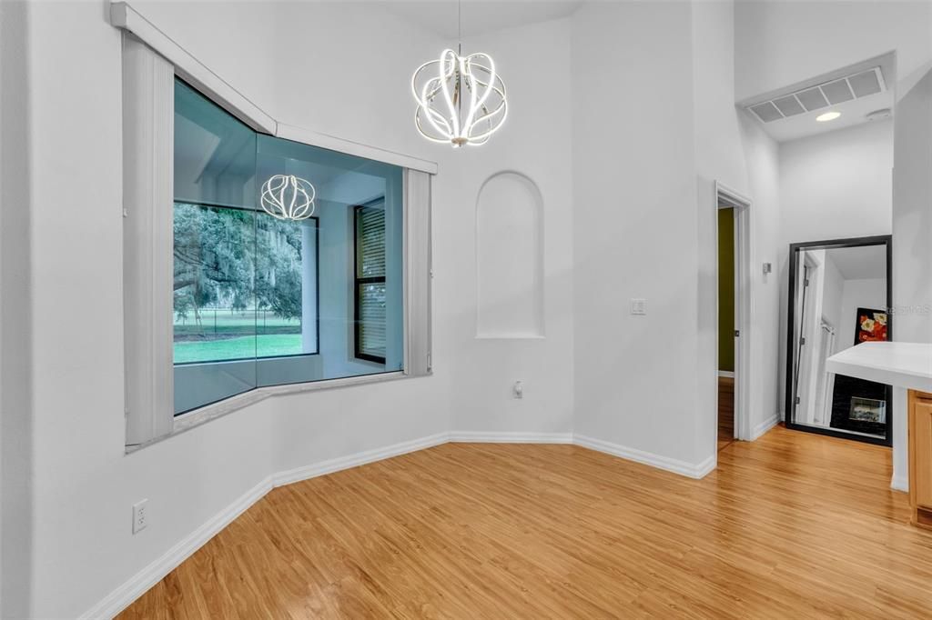 En Venta: $550,000 (4 camas, 2 baños, 2196 Pies cuadrados)