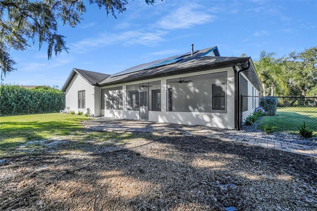 En Venta: $550,000 (4 camas, 2 baños, 2196 Pies cuadrados)