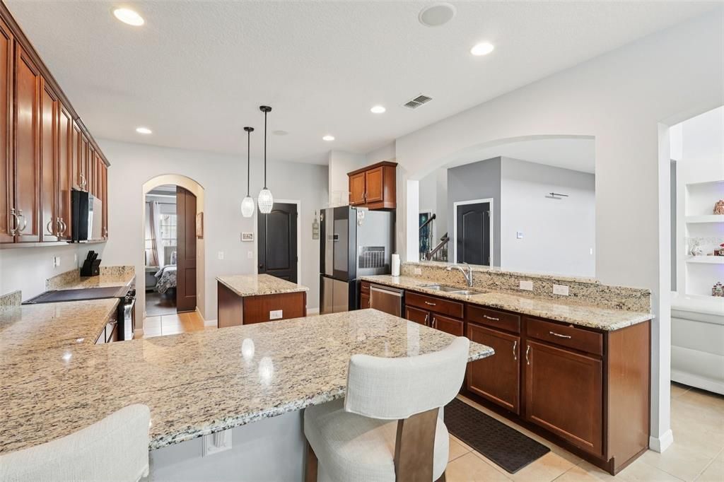 For Sale: $700,000 (4 beds, 3 baths, 3805 Square Feet)