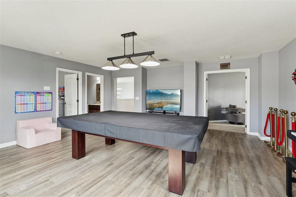 For Sale: $700,000 (4 beds, 3 baths, 3805 Square Feet)