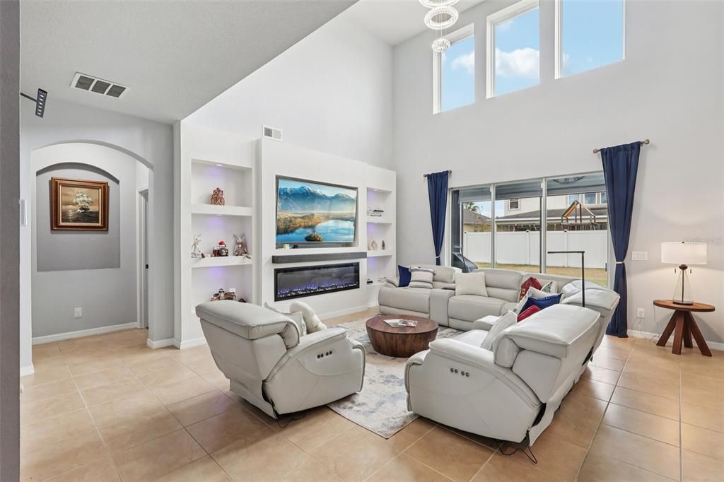 For Sale: $700,000 (4 beds, 3 baths, 3805 Square Feet)