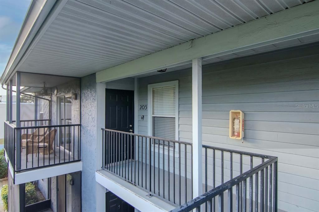 En Venta: $179,900 (2 camas, 2 baños, 834 Pies cuadrados)