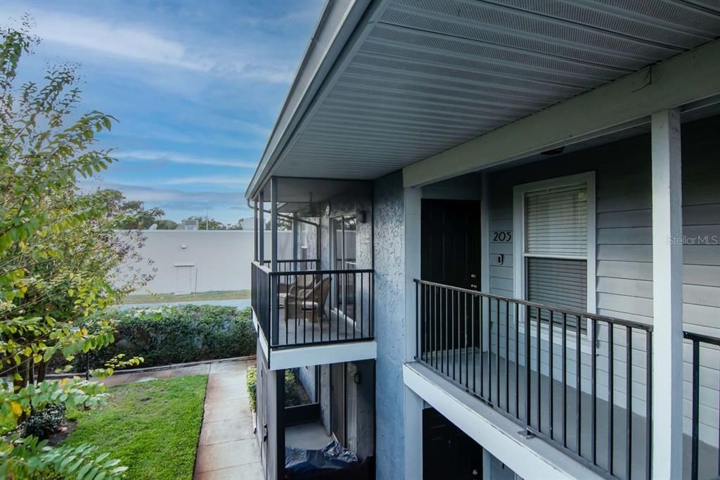 En Venta: $179,900 (2 camas, 2 baños, 834 Pies cuadrados)