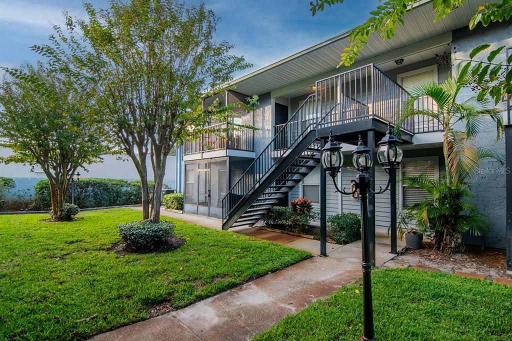 En Venta: $179,900 (2 camas, 2 baños, 834 Pies cuadrados)