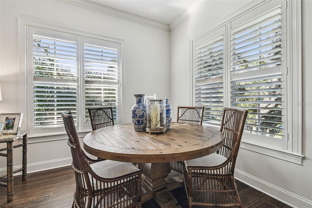 For Sale: $989,000 (3 beds, 2 baths, 2098 Square Feet)