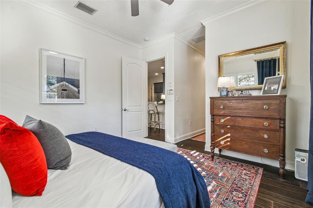 For Sale: $989,000 (3 beds, 2 baths, 2098 Square Feet)