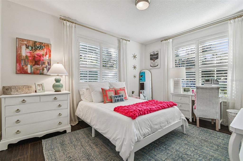 For Sale: $989,000 (3 beds, 2 baths, 2098 Square Feet)