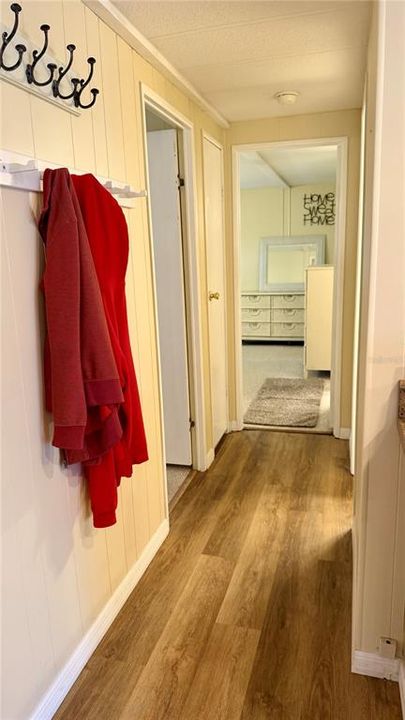 For Sale: $139,900 (2 beds, 2 baths, 1152 Square Feet)