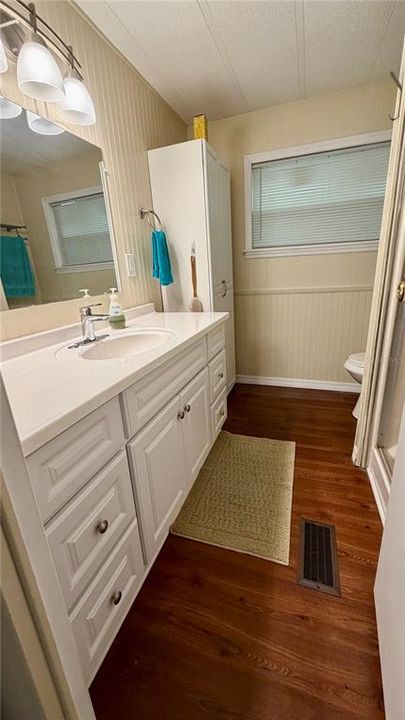 For Sale: $139,900 (2 beds, 2 baths, 1152 Square Feet)