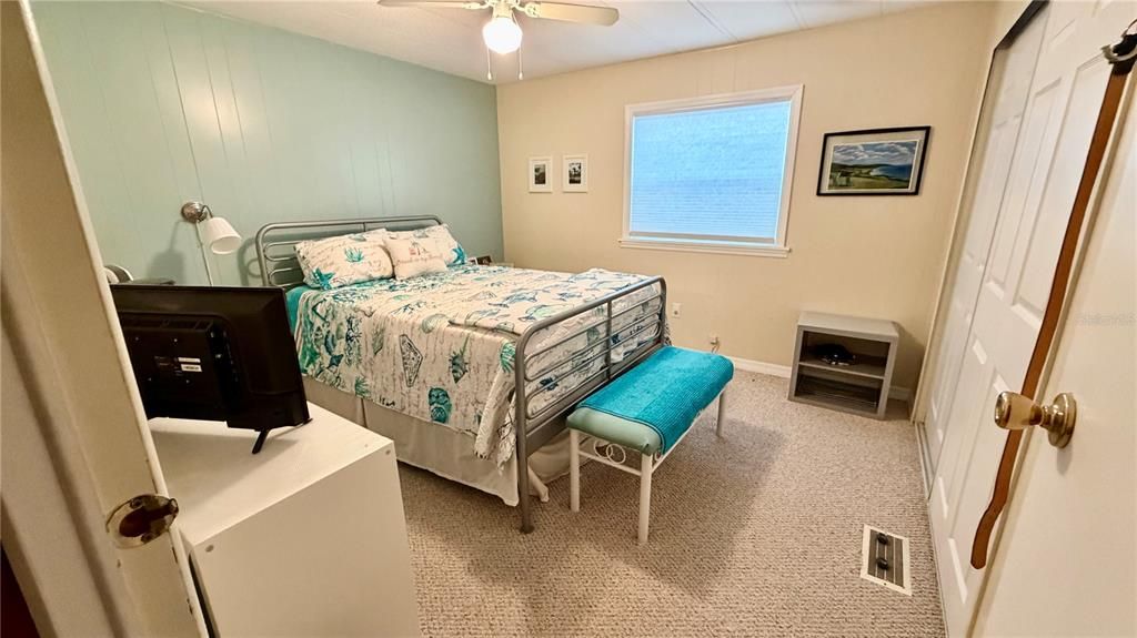 For Sale: $139,900 (2 beds, 2 baths, 1152 Square Feet)