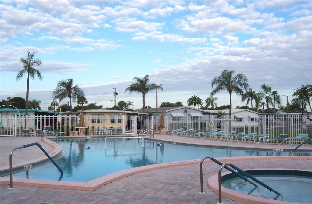 For Sale: $139,900 (2 beds, 2 baths, 1152 Square Feet)