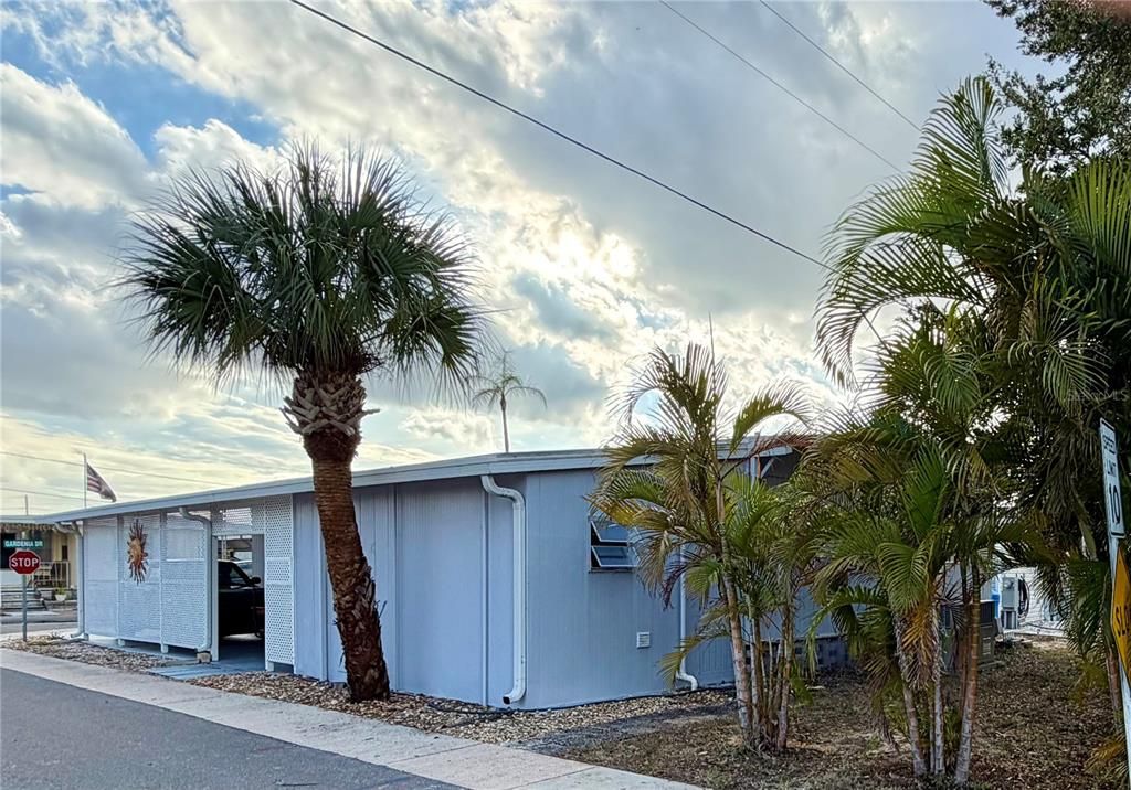 For Sale: $139,900 (2 beds, 2 baths, 1152 Square Feet)