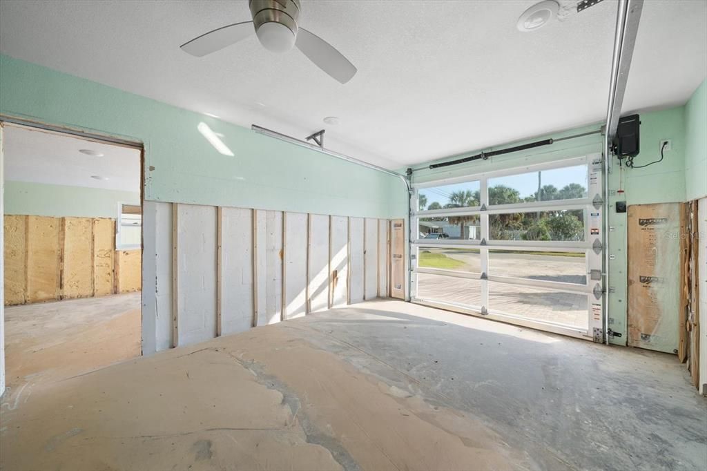 En Venta: $650,000 (3 camas, 2 baños, 1942 Pies cuadrados)